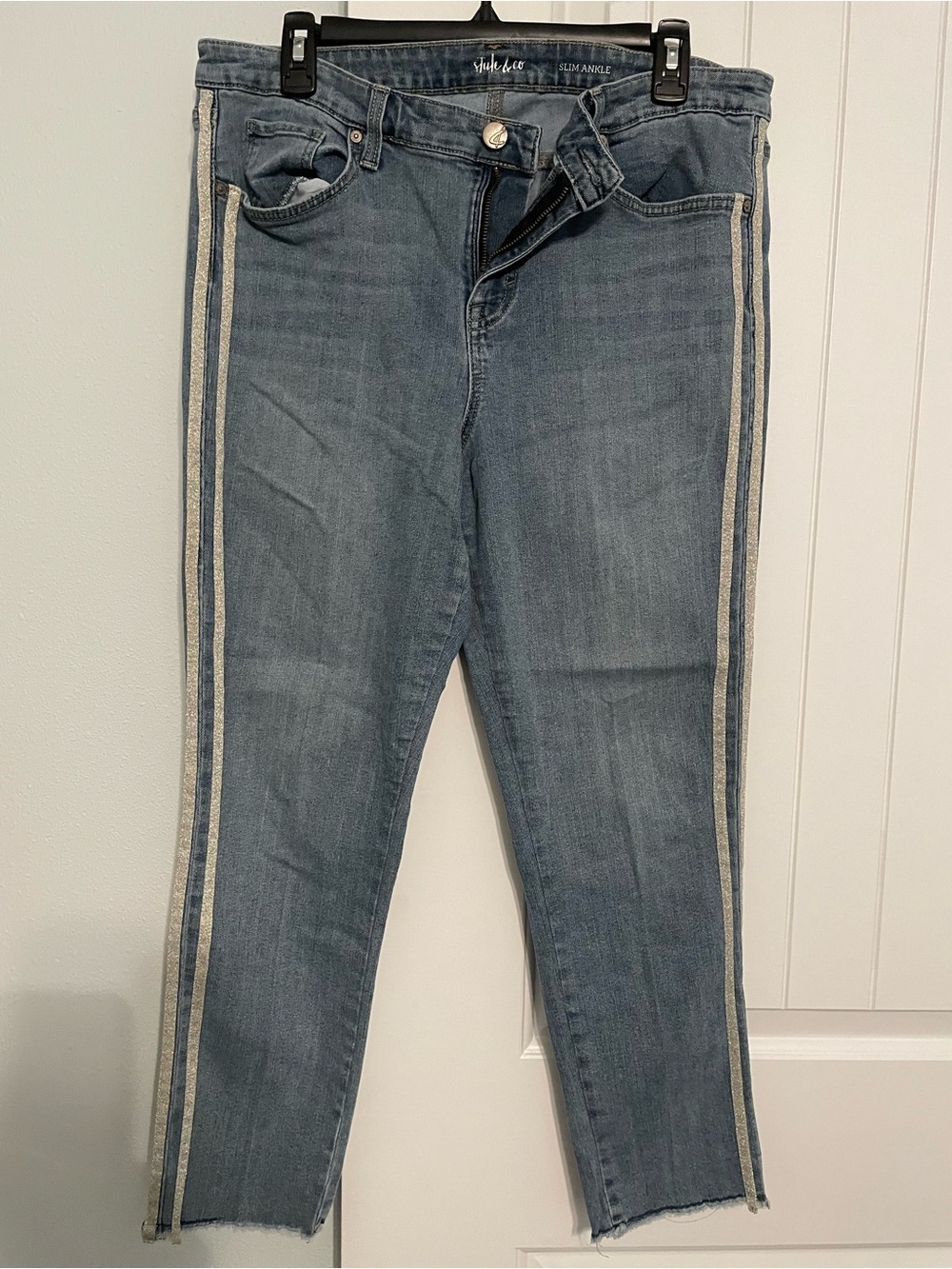 Slim Ankle Women’s Jeans with Side Stripe - Light Blue Frayed Hem